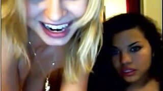 College Teens' Homemade Threesome Webcam Groupsex