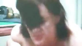 MILF Mom Gets Gangbanged by Three Machos in Homemade Threesome