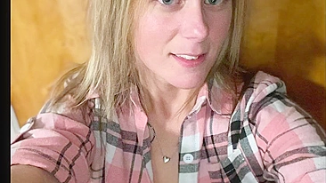 Sexy Cheating Wife Hotel Hookup with Stranger