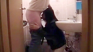 Oral pleasure with daughter in the bathroom - Spy Cam Exposes Incest at Home