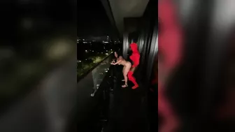 Puerto Rican Cheating Wife Fucks With Stranger on the Streets of New York