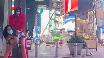 Puerto Rican Cheating Wife Fucks With Stranger on the Streets of New York