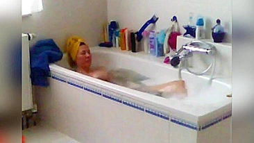 Leaked Porn!  The only thing that lets to her relax after a day at work is jerking off three times.