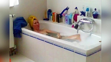 Leaked Porn!  The only thing that lets to her relax after a day at work is jerking off three times.