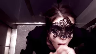 Sexy, Raunchy Sucking And Fucking At Mall's Dressing Room!