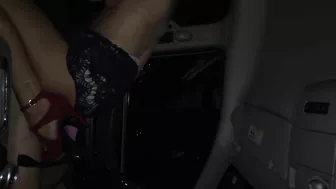 Horny amateur couple having sex in the car no time to go inside