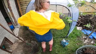 Admiring The Beautiful Scenery, The Blonde Feels An Intense Desire For Sex