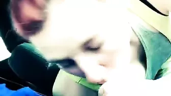 Girlfriend does quick oral sex and cum swallow in the car