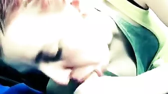 Girlfriend does quick oral sex and cum swallow in the car