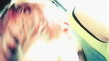 Girlfriend does quick oral sex and cum swallow in the car