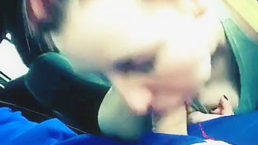 Girlfriend does quick oral sex and cum swallow in the car