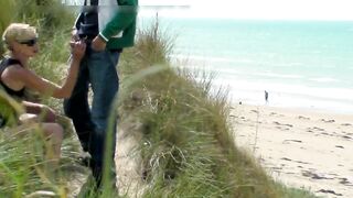 Public Handjob With Cumshot At The Beach Sneakily Hidden In The Bushes