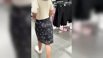Exhibitionist girlfriend nude flashing in the store