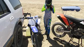 Sexy wife riding motorcycle stops in the desert with husband to have oral sex