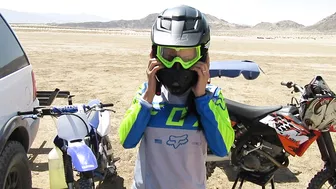 Sexy wife riding motorcycle stops in the desert with husband to have oral sex