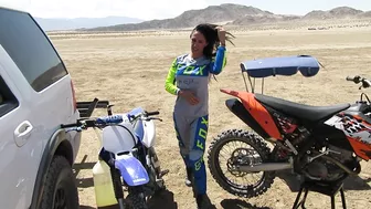 Sexy wife riding motorcycle stops in the desert with husband to have oral sex Sexy wife riding motorcycle stops in the desert with husband to have oral sex