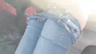 Couple does risky sex and blowjob in public transport