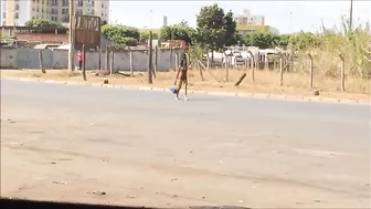 Hookers caught naked on the street secretly filmed on hidden camera in car