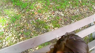 Amateur girlfriend risky blowjob in public park and cumshot on face