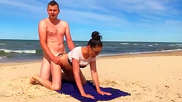 Couple doing sex on the beach - real amateur voyeur beach porn video.