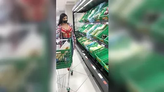Shockingly Hot Busty Woman Doing Sultry Shopping!