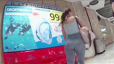 Romanian girl with big ass in tight yoga pants filmed with candid camera
