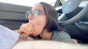 Unbelievable oral sex with brunette in the car and cumshot