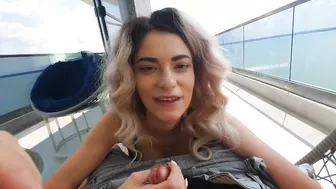 Sex in vacation girlfriend sucks boyfriend on balcony and then fuck inside