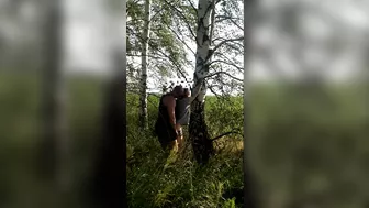 Amateur couple does a quick sex from behind outdoor in the field