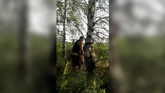 Amateur couple does a quick sex from behind outdoor in the field