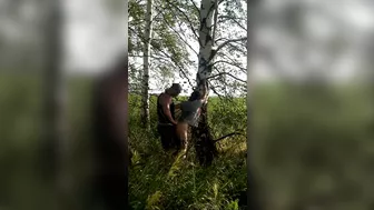 Amateur couple does a quick sex from behind outdoor in the field