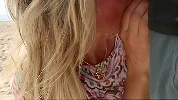 Real amateur public sex risk to get caught on the beach