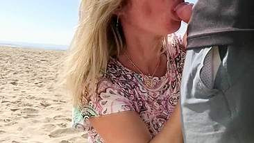 Real amateur public sex risk to get caught on the beach