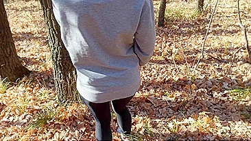 Couple fucking outdoor in the forest