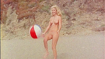Sensational Bare Blonde Filmed On The Beach