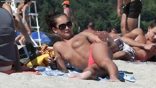 Topless Beautiful Girls Spied At The Beach