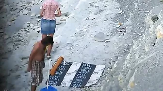 Sultry Amateur Gives Mind-Blowing Blowjob At Nudist Beach