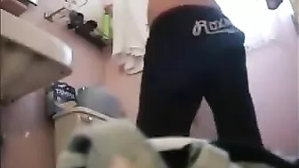 Shockingly, Found Hot Mama Pleasuring Self In Shower!