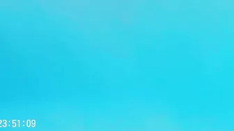 Amateur couple secretly fucking in locker room at the public pool