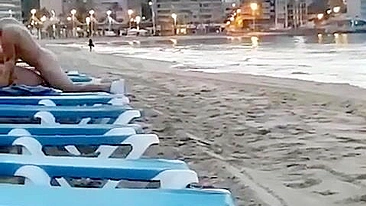 Couple caught voyeur at the beach fucking in public
