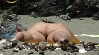 Stunning Nudist Girl Filmed At The Beach, Real Amateur Voyeur Beach Porn Video