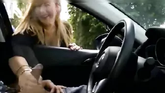 Black man flashing dick in car gets a free handjob from a blonde Black man flashing dick in car gets a free handjob from a blonde