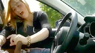 Black man flashing dick in car gets a free handjob from a blonde