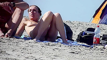 Sultry Nudist With Bald, Seductive Quim At The Shore