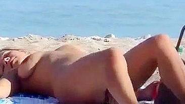 Nudist beach voyeur video with a hot woman ass view and pussy