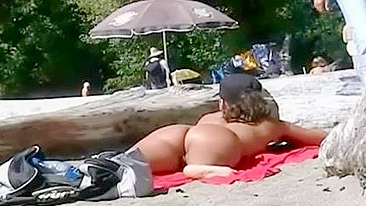 Fabulous Ass Nude at the Beach
