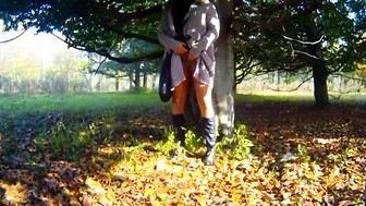 Woman caught masturbating outdoors fingering her wet pussy