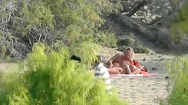 Swinger couples making sex on Spanish beach with nudists