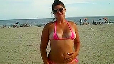 Girl Shows Her Pussy and Ass in Tight Bikini at the Beach