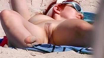 Shocking! Sexy Naked Lady Exposed At Seaside!